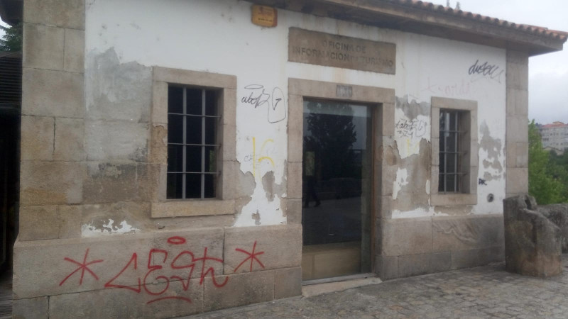Pintadas na Oficina de Turismo de Ourense